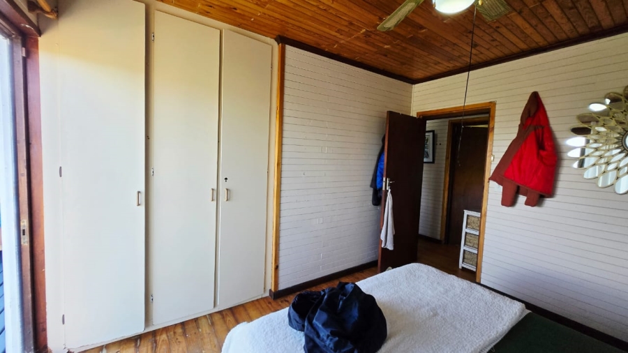 5 Bedroom Property for Sale in Sedgefield Central Western Cape